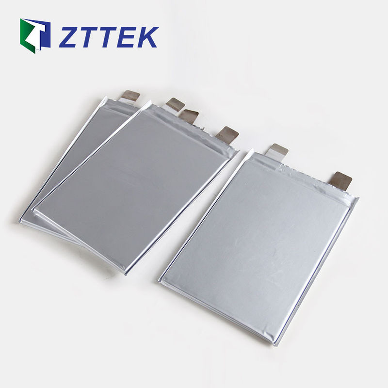 3ऊर्जा भंडारण के लिए.2V 25Ah लिथियम आयन बैटरी सेल सॉफ्ट पैक डिस्चार्ज दर 0.33C