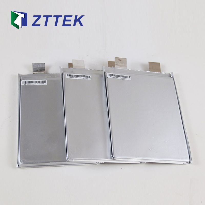 3ऊर्जा भंडारण के लिए.2V 25Ah लिथियम आयन बैटरी सेल सॉफ्ट पैक डिस्चार्ज दर 0.33C